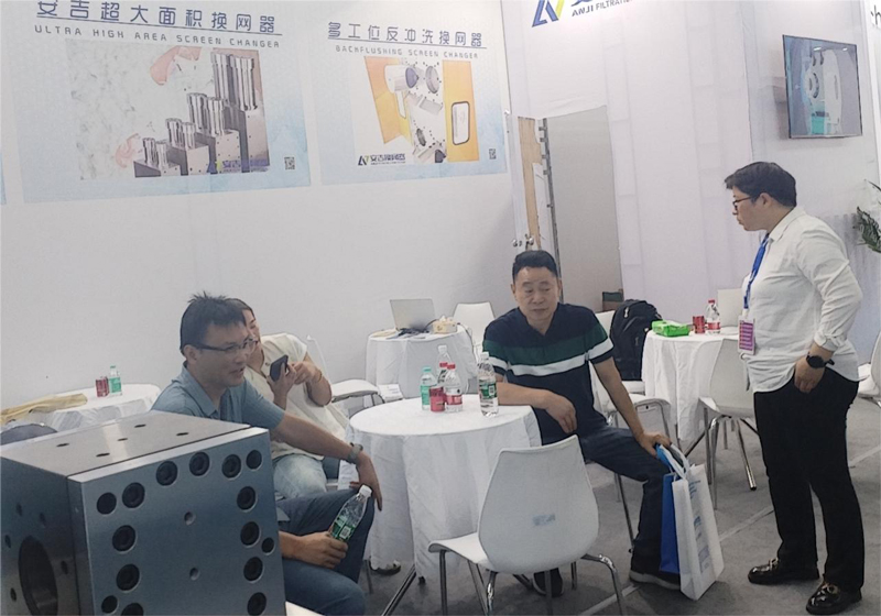 展会现场11（网站）.jpg